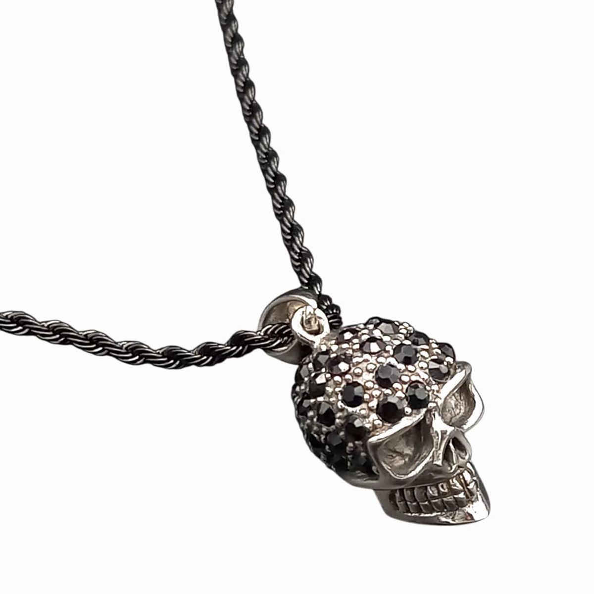 GENERICO - Collar Calavera Gótica Black Steel  Fuerza estilo y actitud