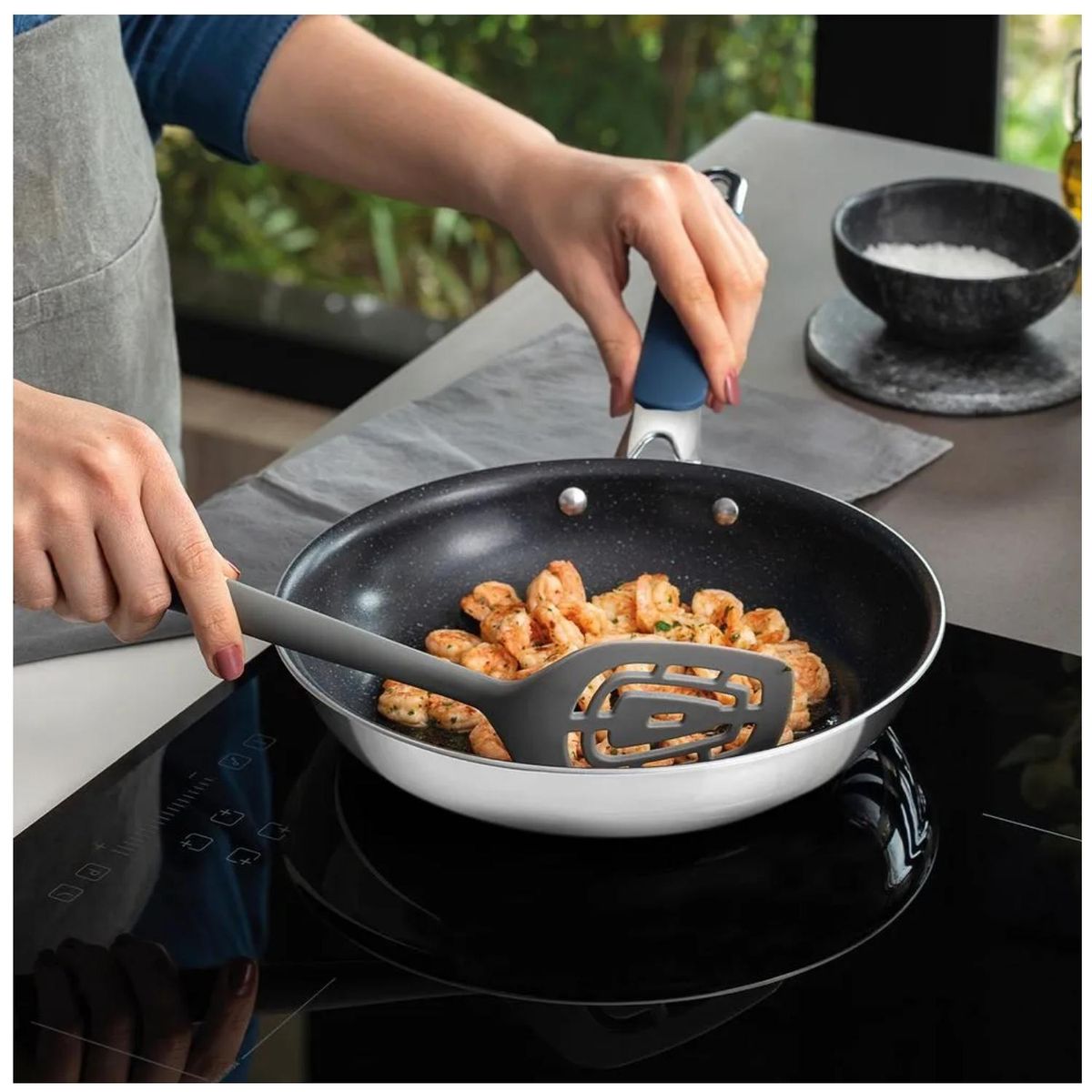 TRAMONTINA - Sarten de Acero Inox y Aluminio con ceramica Romagna Negro Tramontina 25 cm