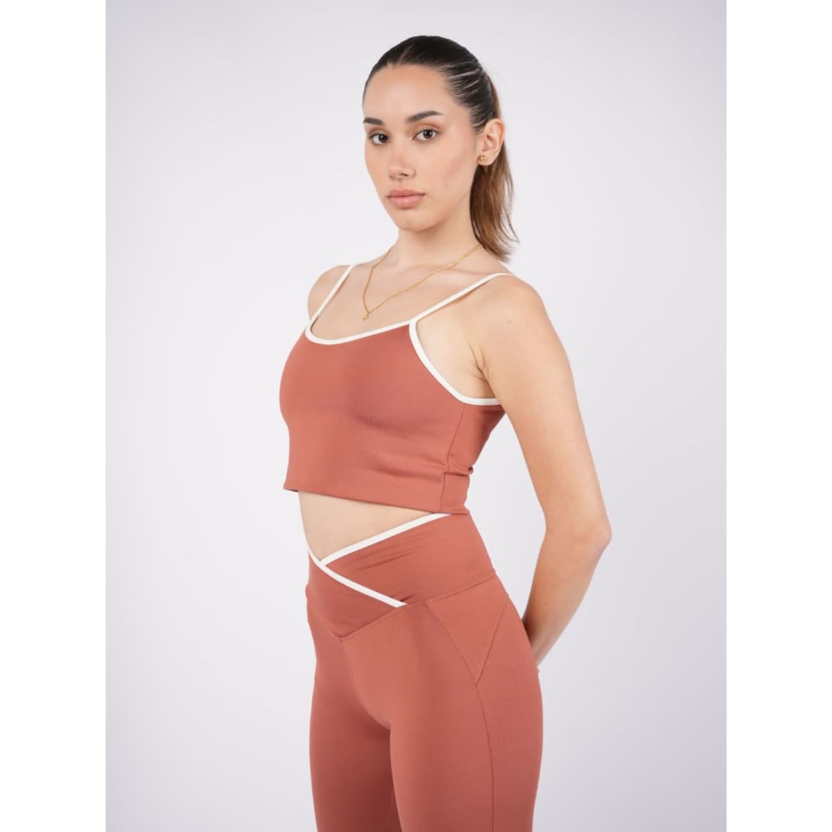TWO OCEANS FITWEAR - Top Deportivo Mujer con Tiras Blancas Regulables