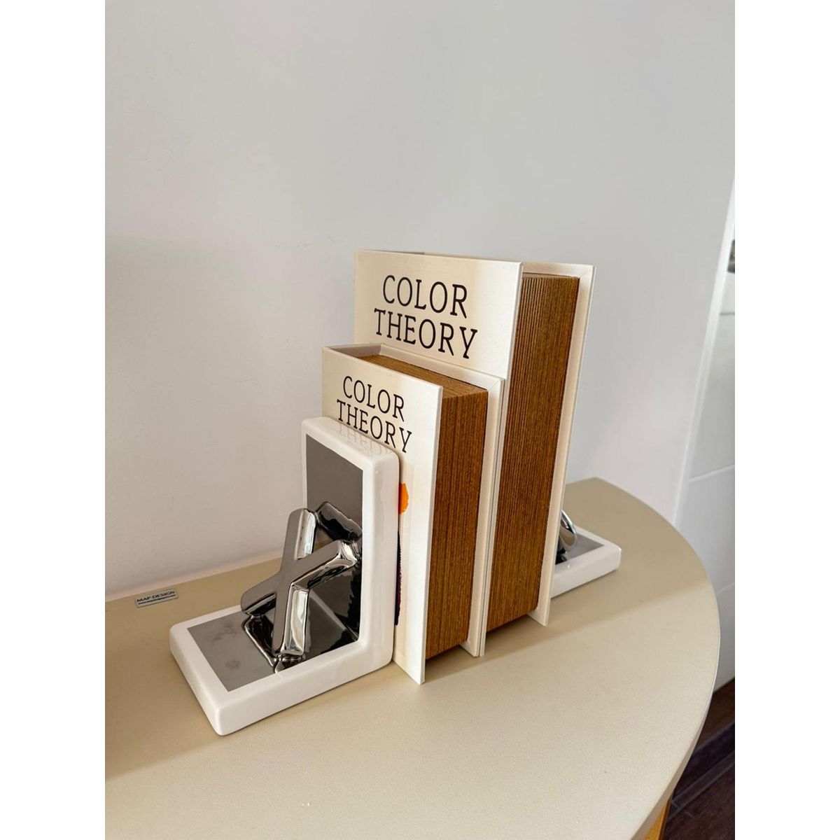 CONCEPTS LIFE - Sujeta Libros XO 24x10x15 cm