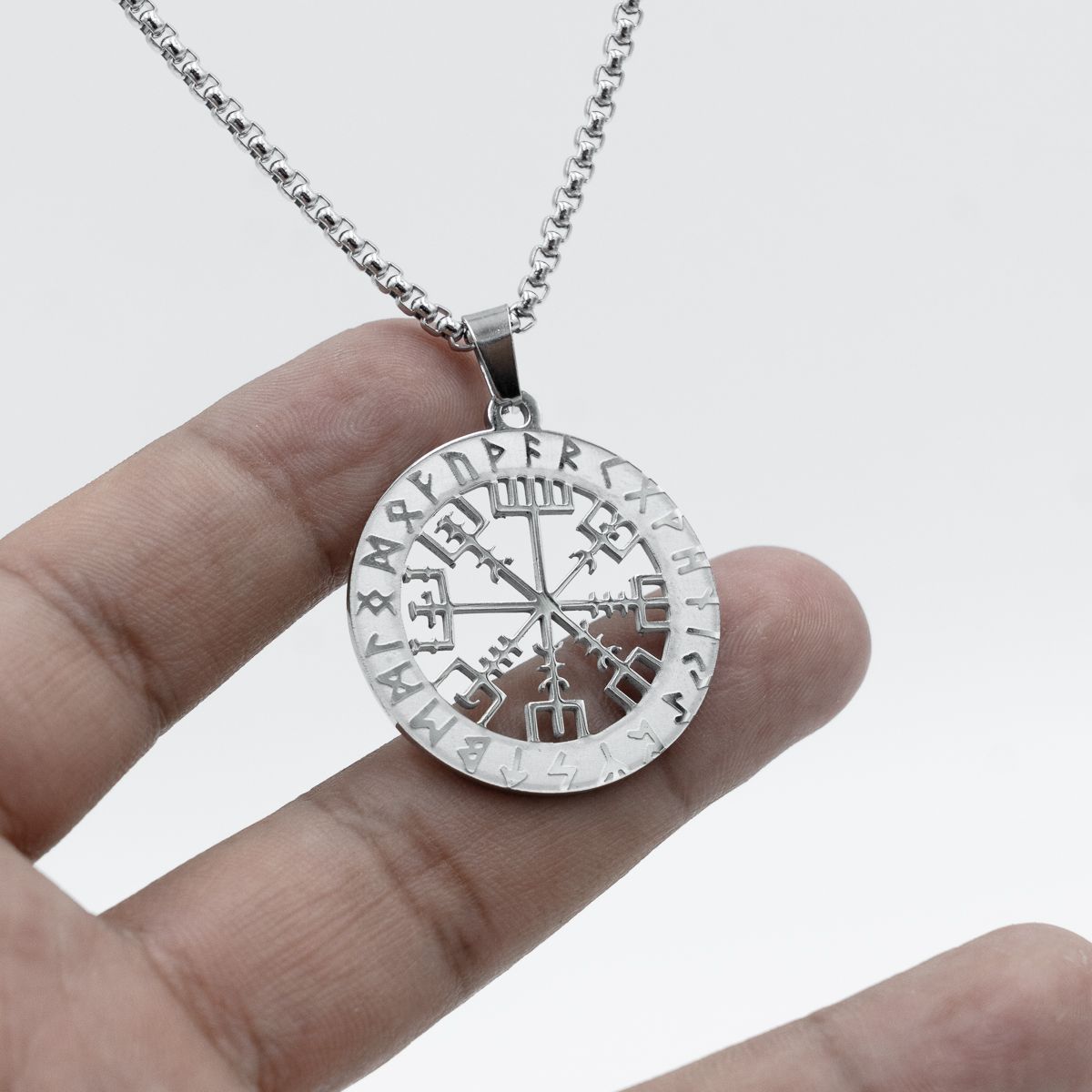 GENERICO - Collar Rune acero inoxidable 60cm