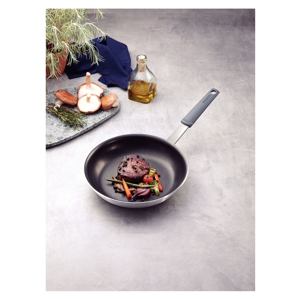 TRAMONTINA - SARTEN DE ALUMINIO PROFESIONAL TRAMONTINA 25 CM DIAMETRO