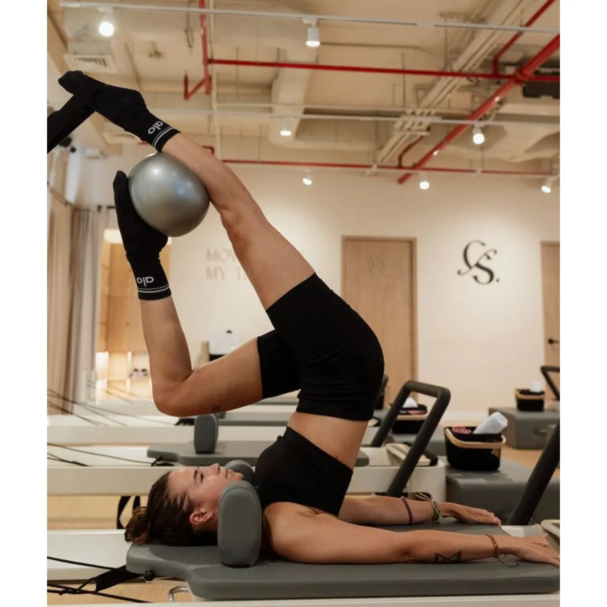 CURVA STUDIO - Gif Card Digital Paquete Ilimitado de Pilates Reformer