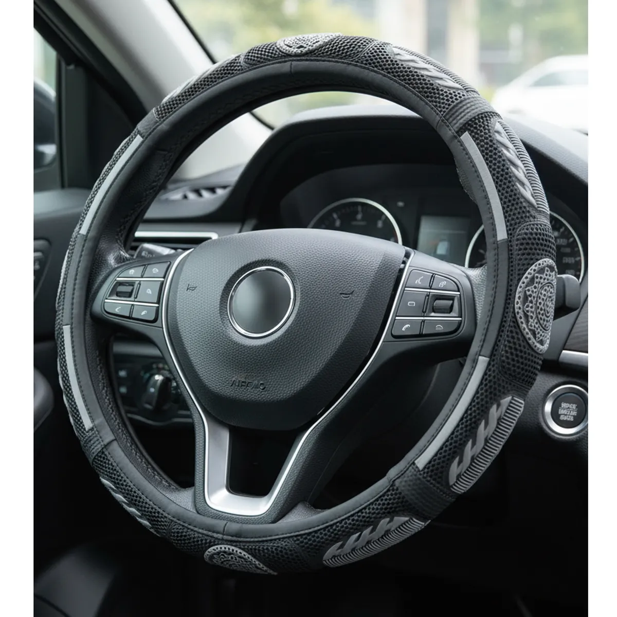 JET - Cubre Volante Malla Premium con Bordado Elegante Universal Antideslizante