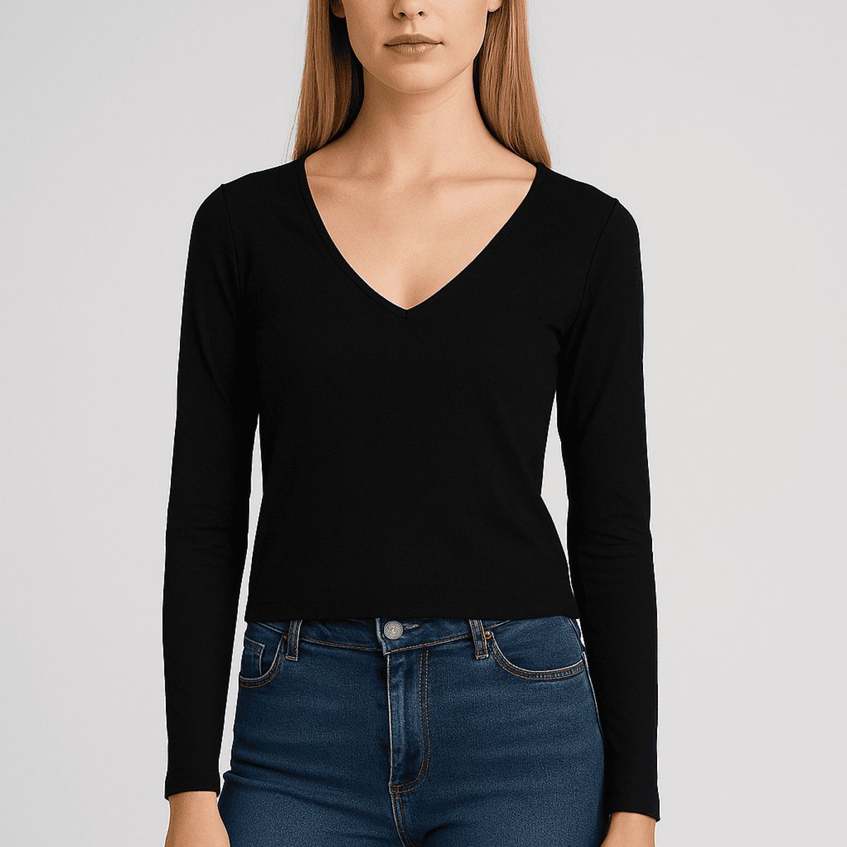 AMA OUTFITTERS - POLO EMILIA DE LYCRA CON CUELLO V