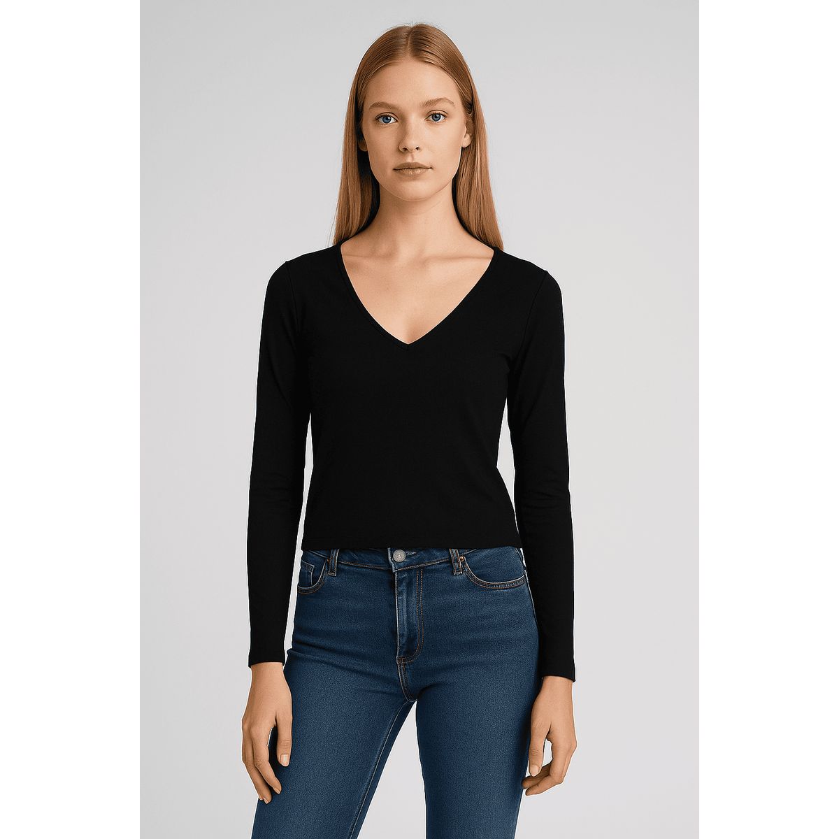 AMA OUTFITTERS - POLO EMILIA DE LYCRA CON CUELLO V