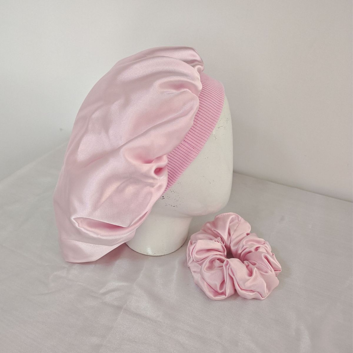 GENERICO - Gorro Antifrizz en Satín para Dormir - Borde Rib - Color Rosa