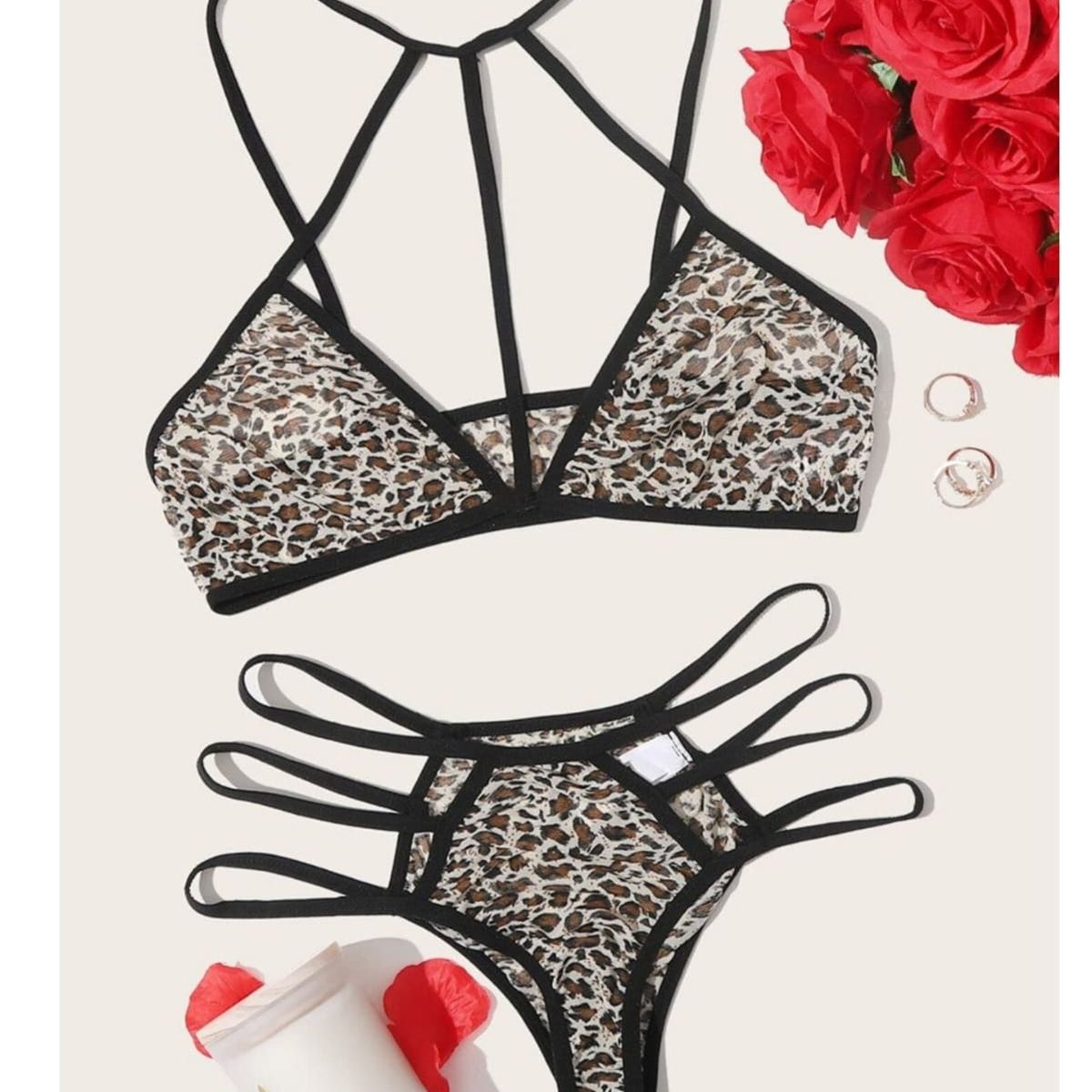 GENERICO - Conjunto de Lencería “Wild Passion”  Animal Print con Tirantes Decorativos y Corte Sensual