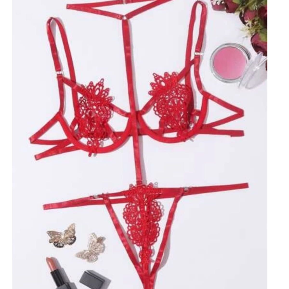 GENERICO - Conjunto de Lencería “Scarlet Desire”  Diseño con Bordado Floral y Cintas Ajustables