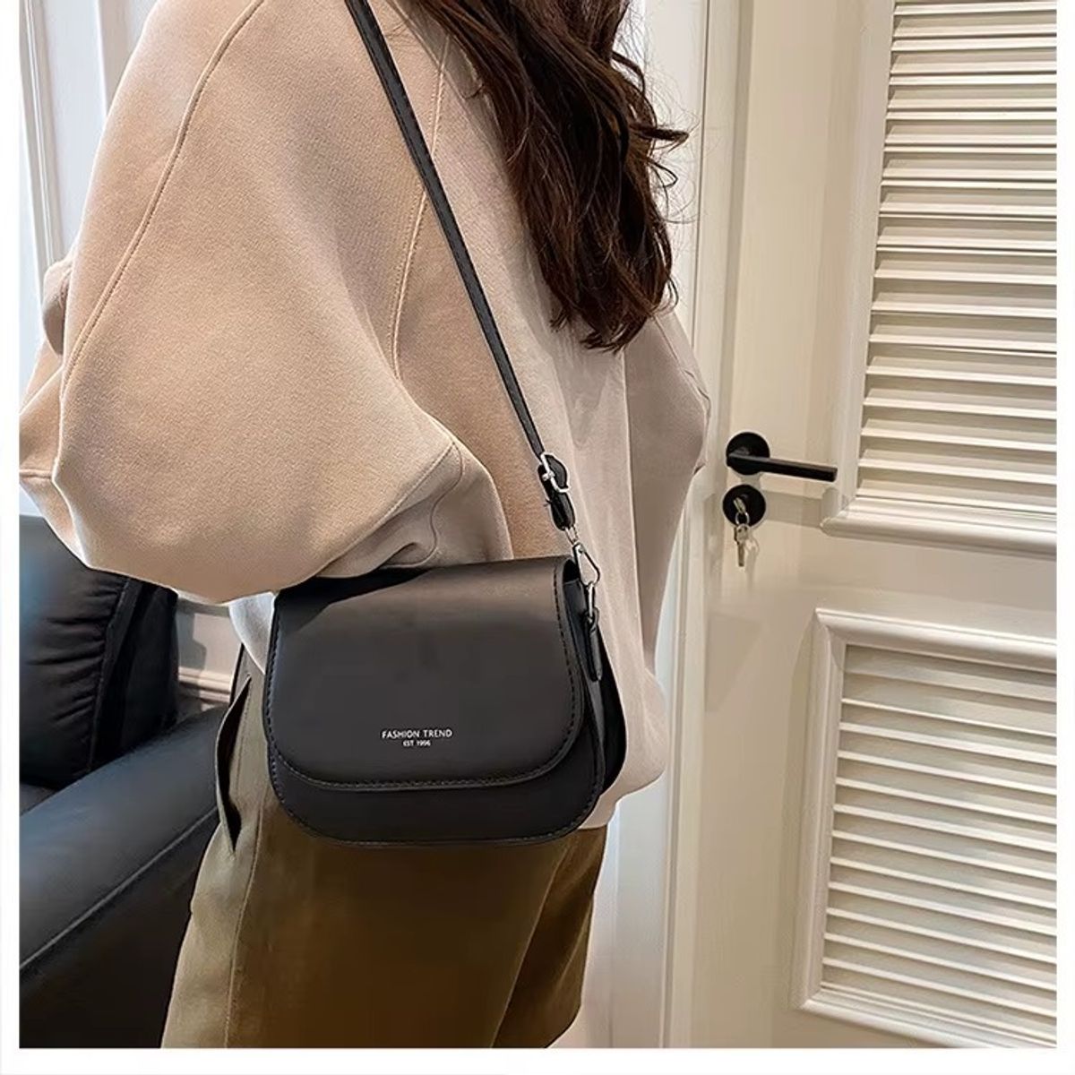 GENERICO - Cartera Bandolera Elegancia Urbana