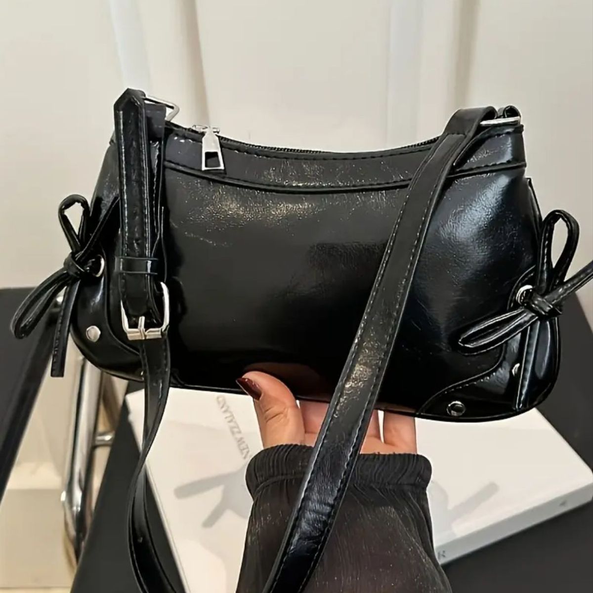 OEM - Cartera Bandolero Brillante  Modelo Coreana