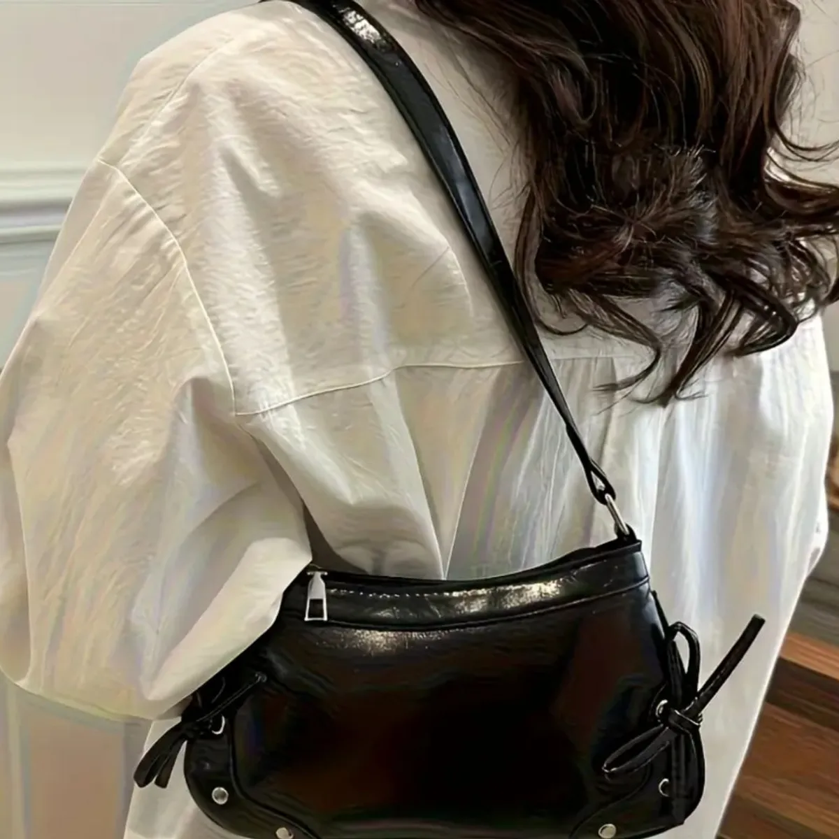 OEM - Cartera Bandolero Brillante  Modelo Coreana