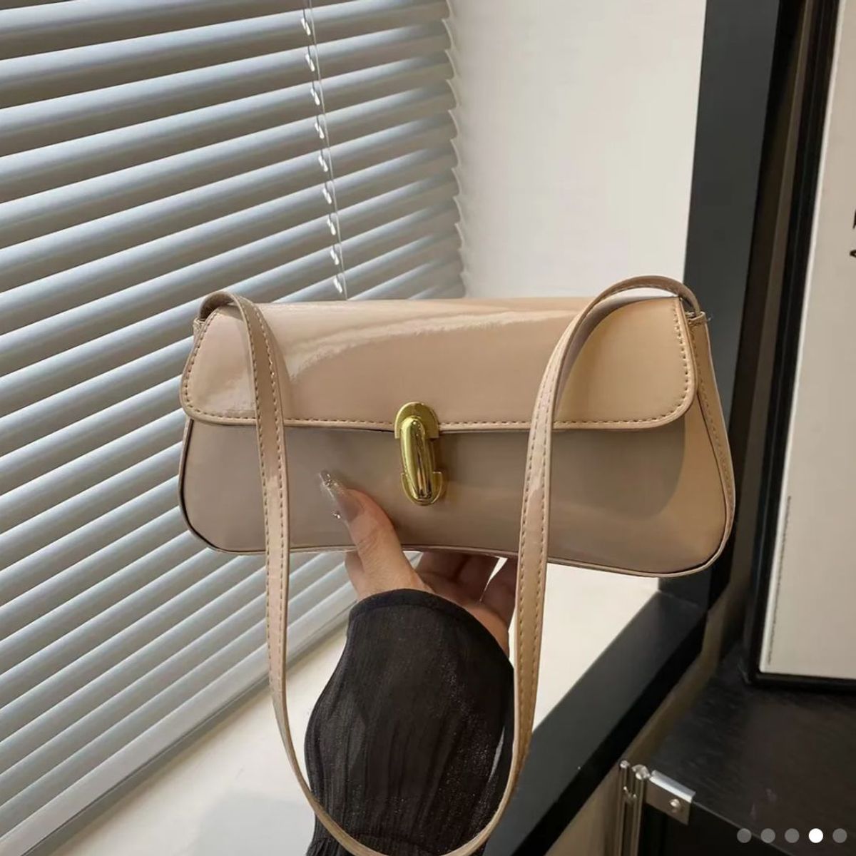 OEM - Cartera Bandolero Brillante  Modelo Coreana