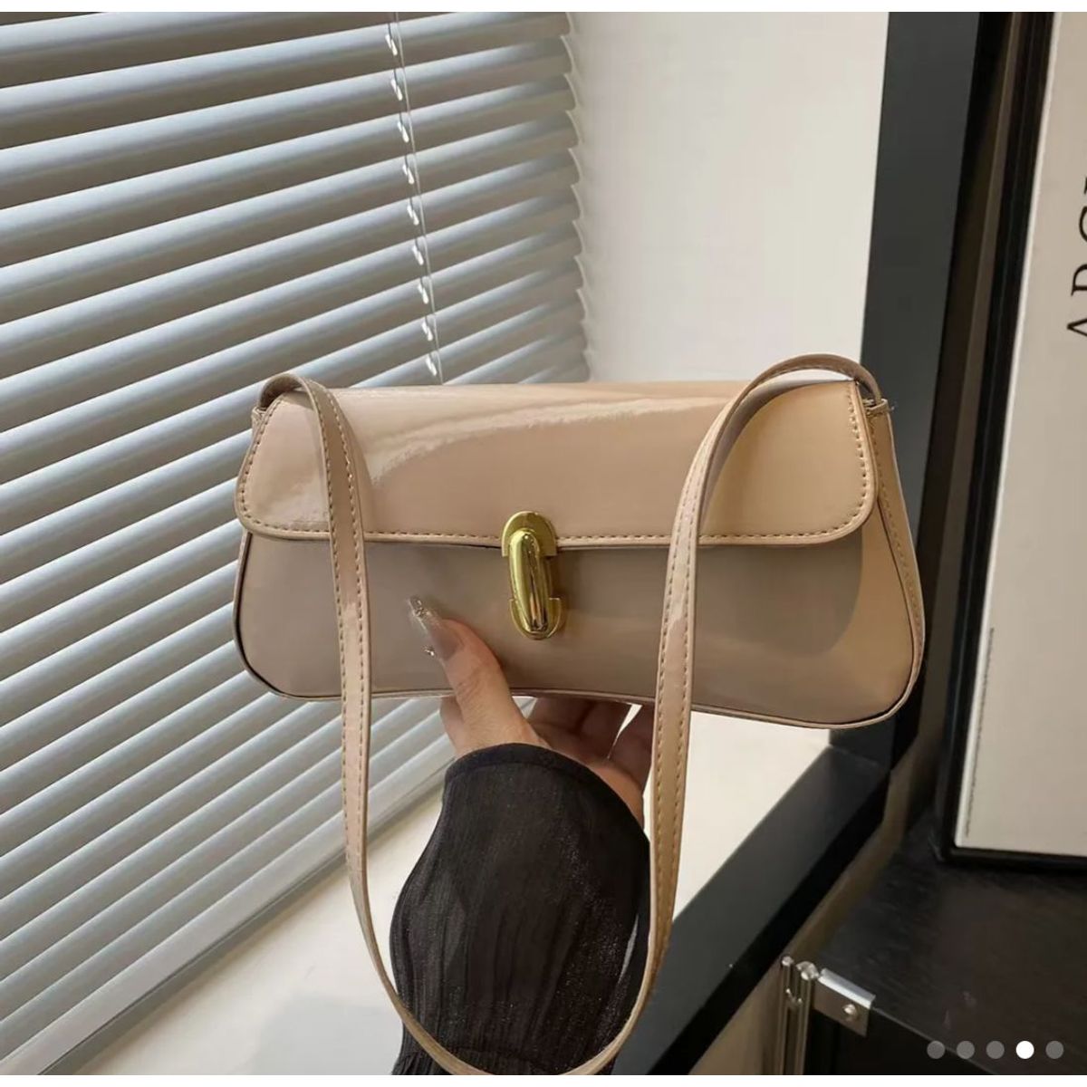 OEM - Cartera Bandolero Brillante  Modelo Coreana