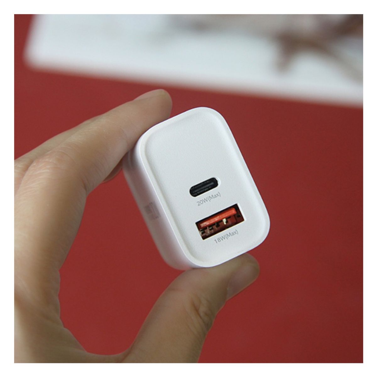REMAX - Cargador De Pared 20W Remax RP-U120 Con Conector USB Tipo-A y Tipo-C