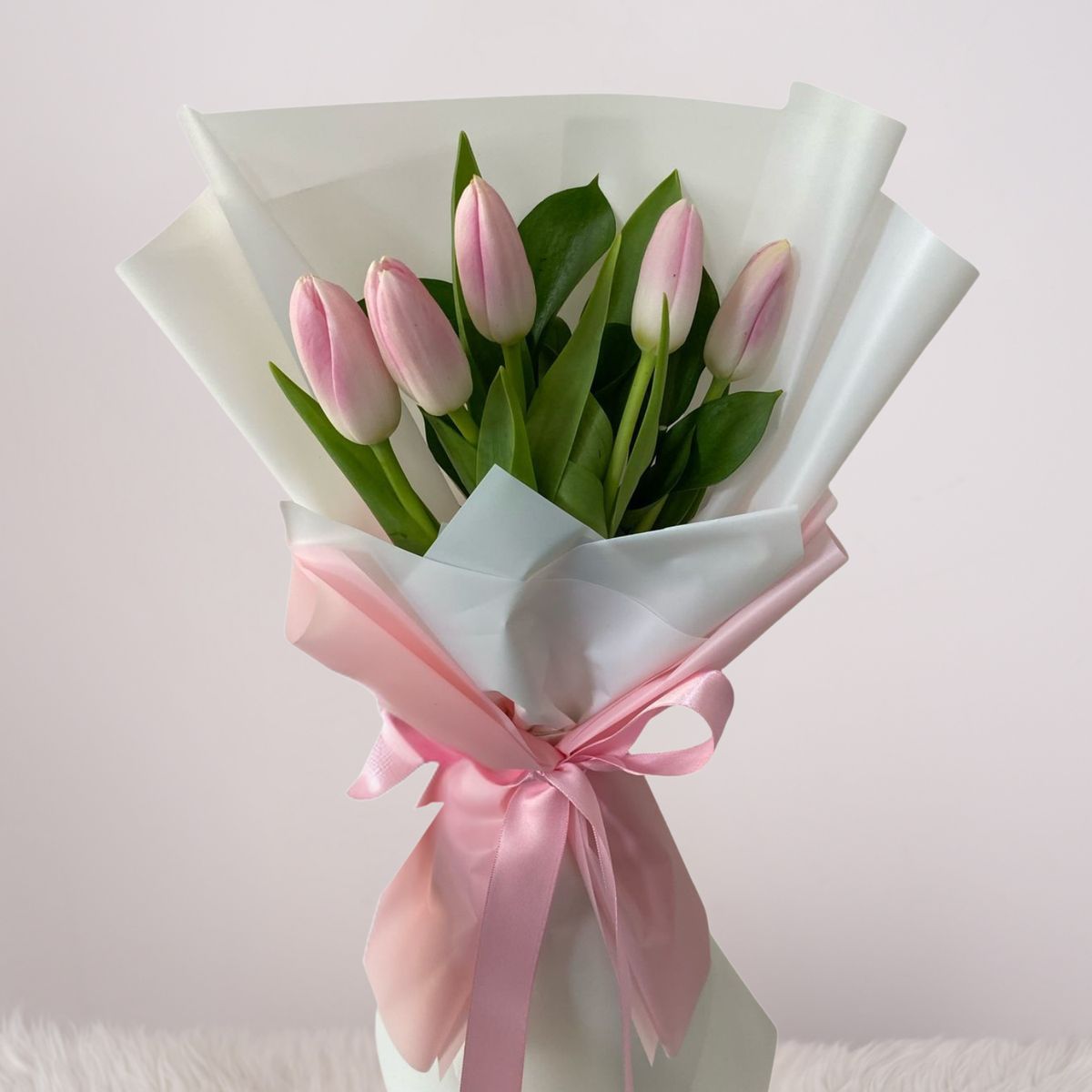 GENERICO - Ramo de 5 tulipanes - aleatorios - Ramo de flores