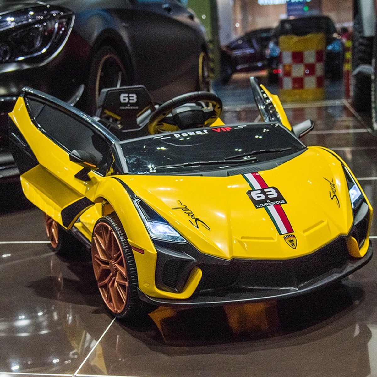 Carro para niños - Modelo LAMBO Huracan Sterrato AMARILLO, marca GENERICO - Foto Principal