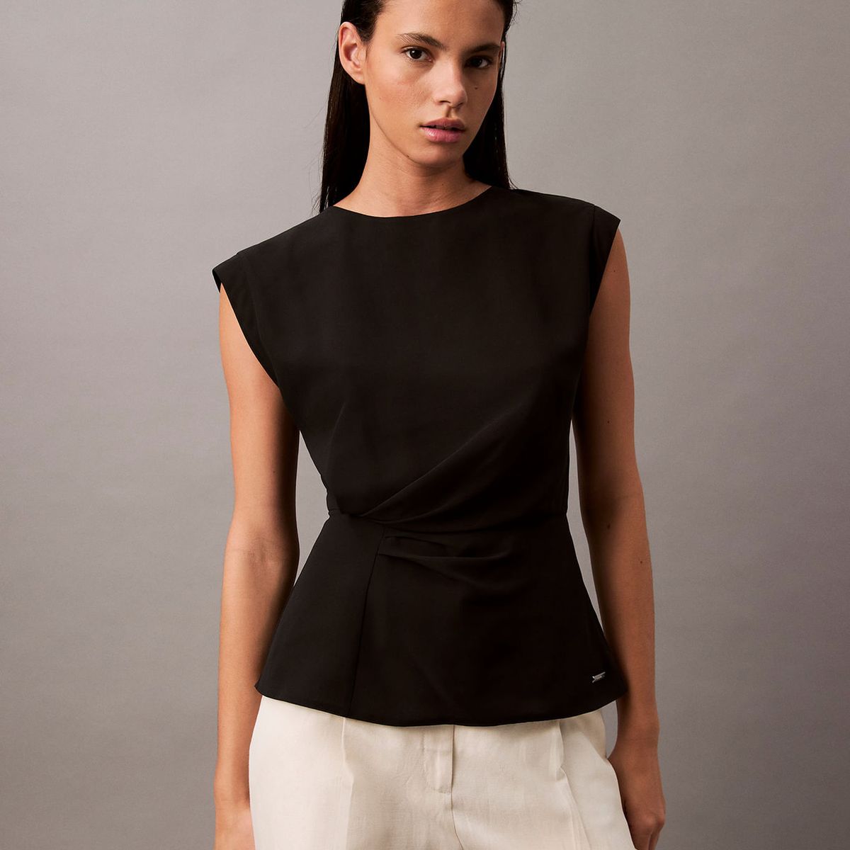 CALVIN KLEIN - BLUSA TWIST FRONT TOP (LIFT & SHIFT)