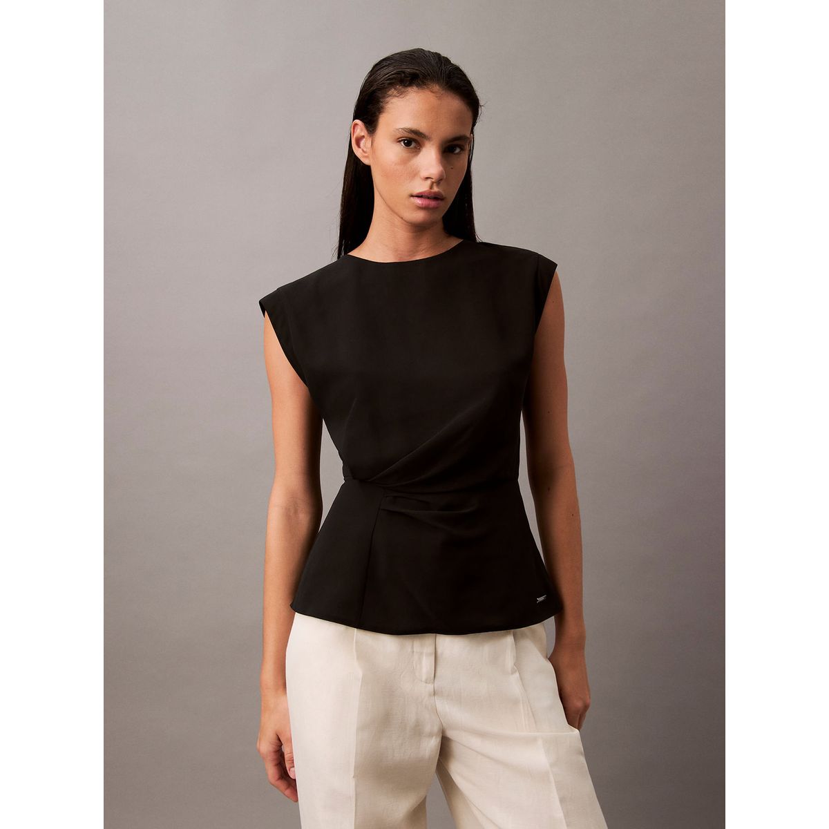 CALVIN KLEIN - BLUSA TWIST FRONT TOP (LIFT & SHIFT)