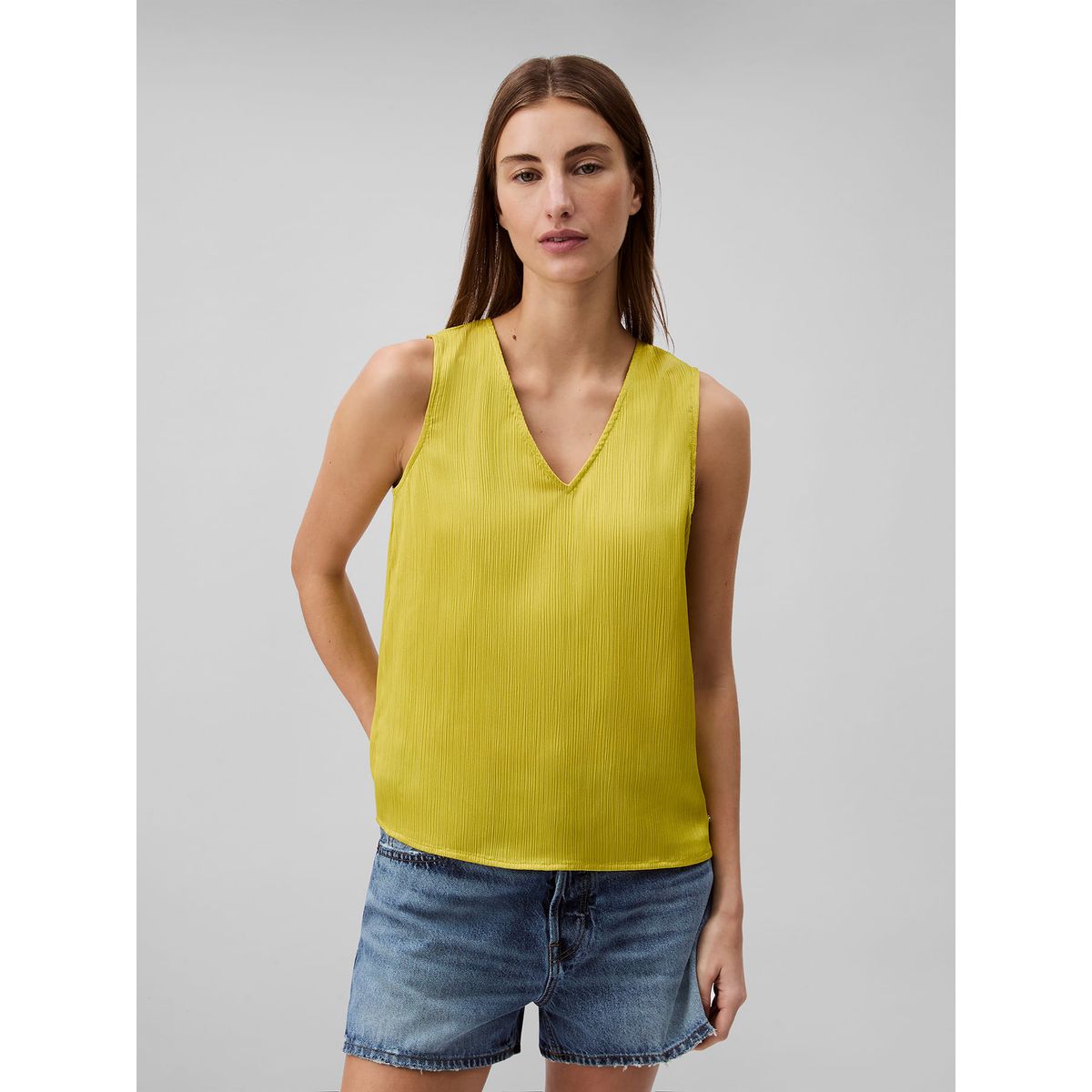 CALVIN KLEIN - BLUSA PLISSE V-NECK TANK