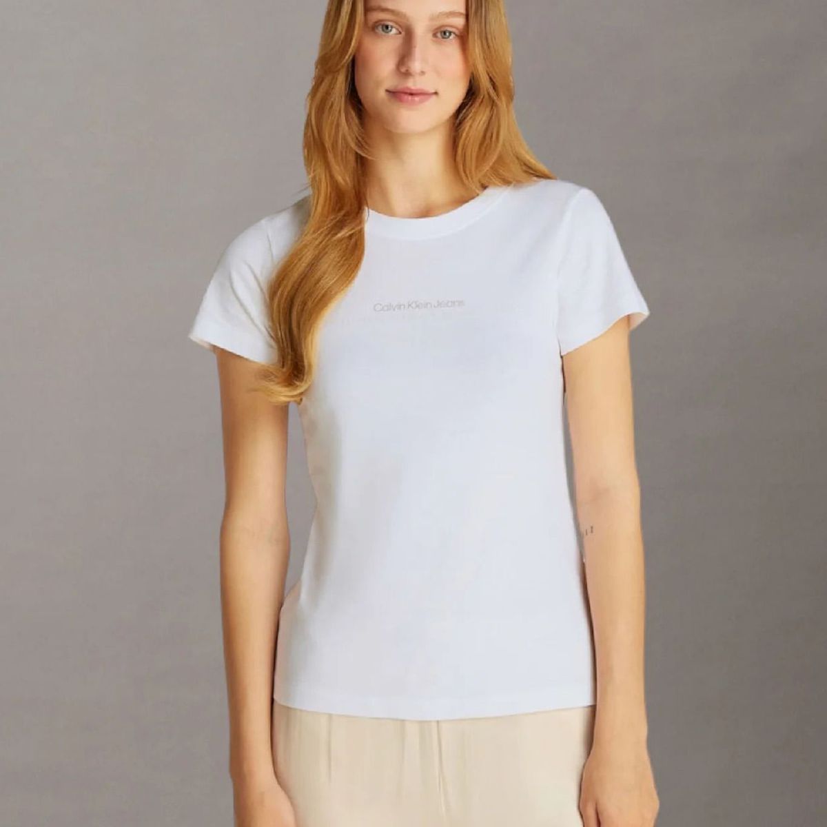 CALVIN KLEIN - CAMISETA INSTITUTIONAL GRAPHIC SLIM TEE