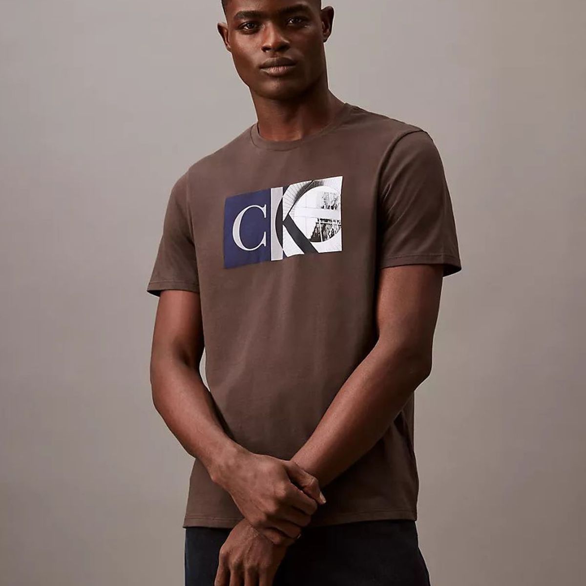 CALVIN KLEIN - CAMISETA SS CK LOGO WINDOW CREWNK TEE