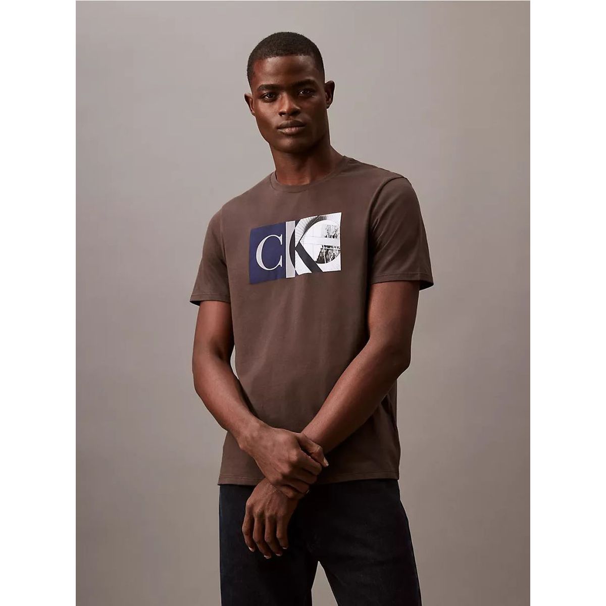 CALVIN KLEIN - CAMISETA SS CK LOGO WINDOW CREWNK TEE