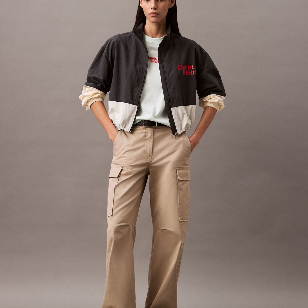 CALVIN KLEIN - CAMISETA SS FLOCKED LOGO CREWNECK TEE