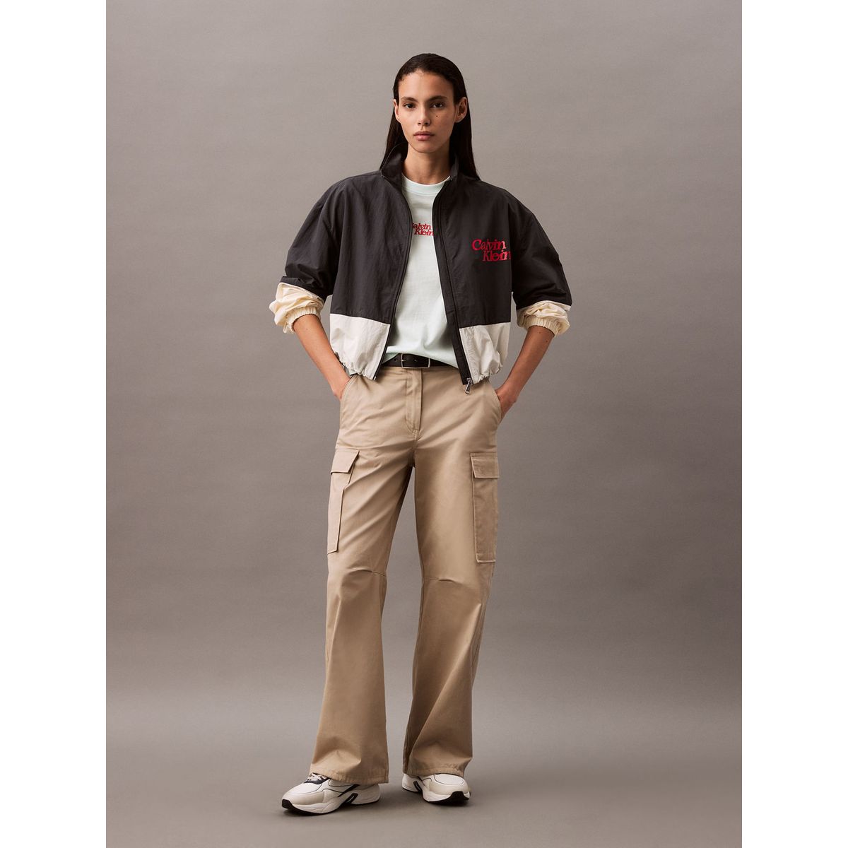 CALVIN KLEIN - CAMISETA SS FLOCKED LOGO CREWNECK TEE