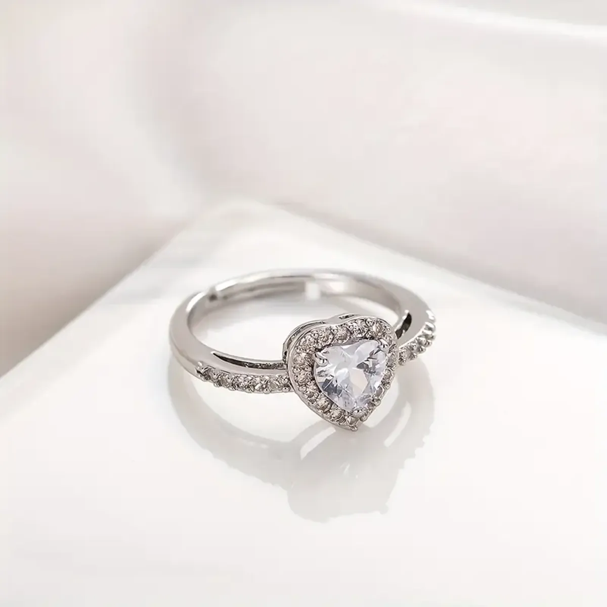GENERICO - Anillo Pandora Corazon Acero Regulable Plateado Promesa Cofre Rosa