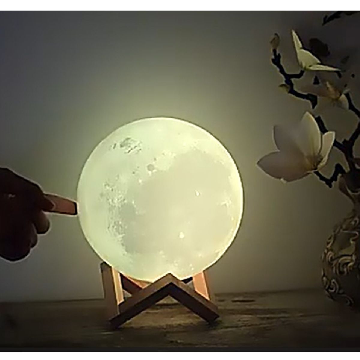 GENERICO - LAMPARA DE LUNA 3D LED 15 CM 16 COLORES + FOCO LED ADOSABLE CON SENSOR
