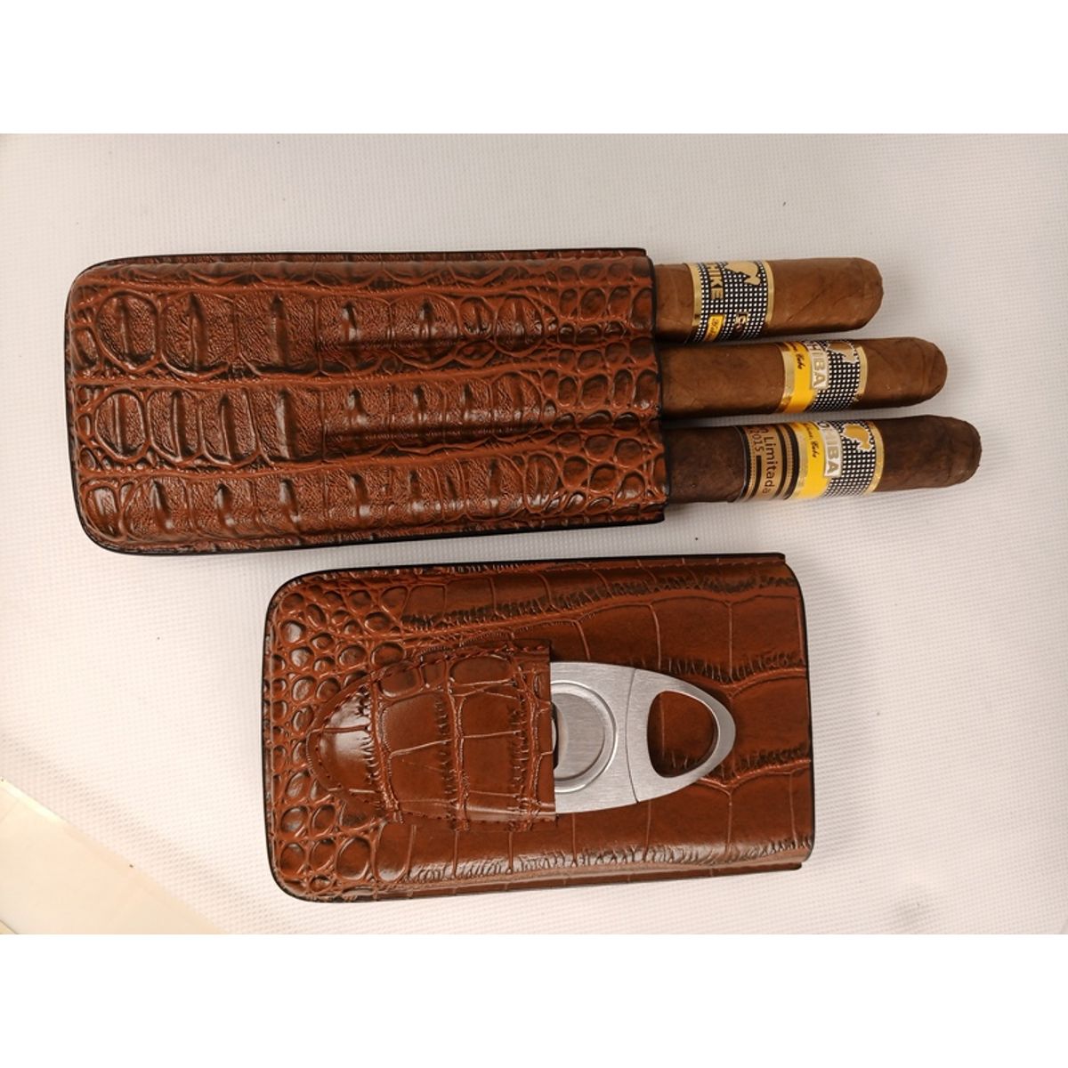 GENERICO - PORTAPURO DE CUERO + CORTADOR