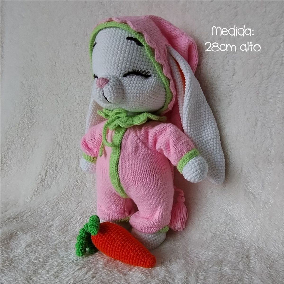 GENERICO - Coneja con pijama amigurumi 28cm - tejido peluche adorno