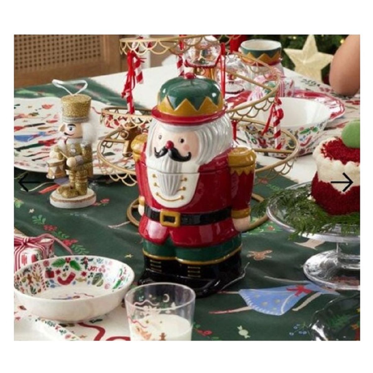 GENERICO - Galletero Modelo Cascanues Elegante y Moderno