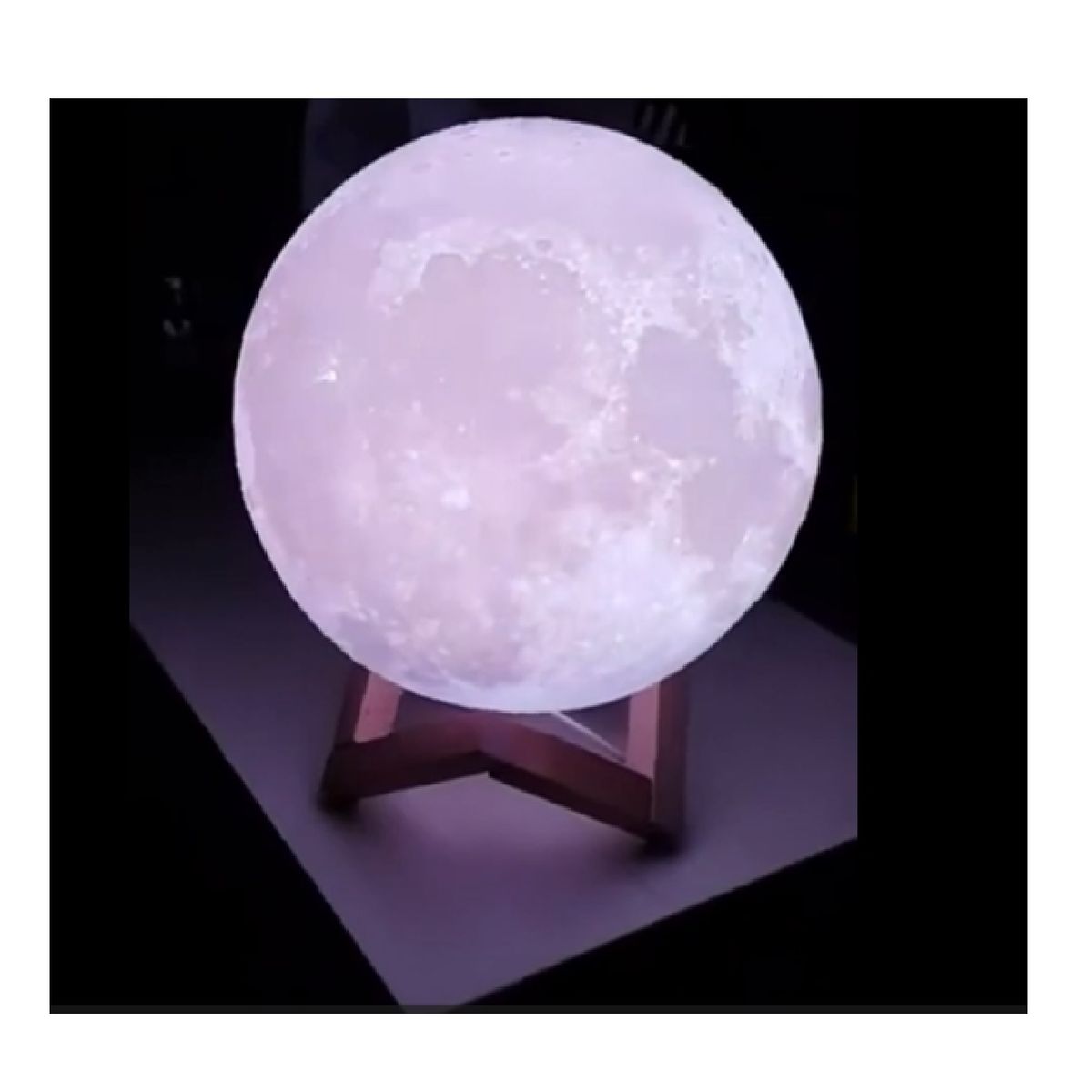 GENERICO - LAMPARA DE LUNA LED 3D 15 CM 16 COLORES+ ESTACION DE CARGA 5 EN 1