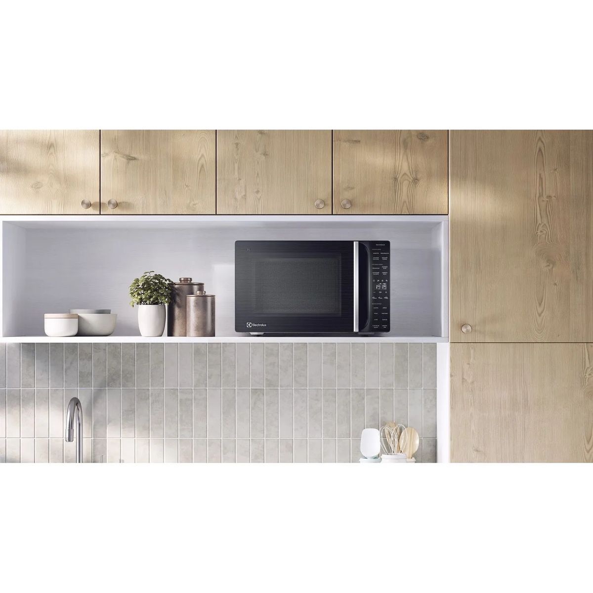 Electrolux - Horno Microondas 31L EMDY31S2MXB