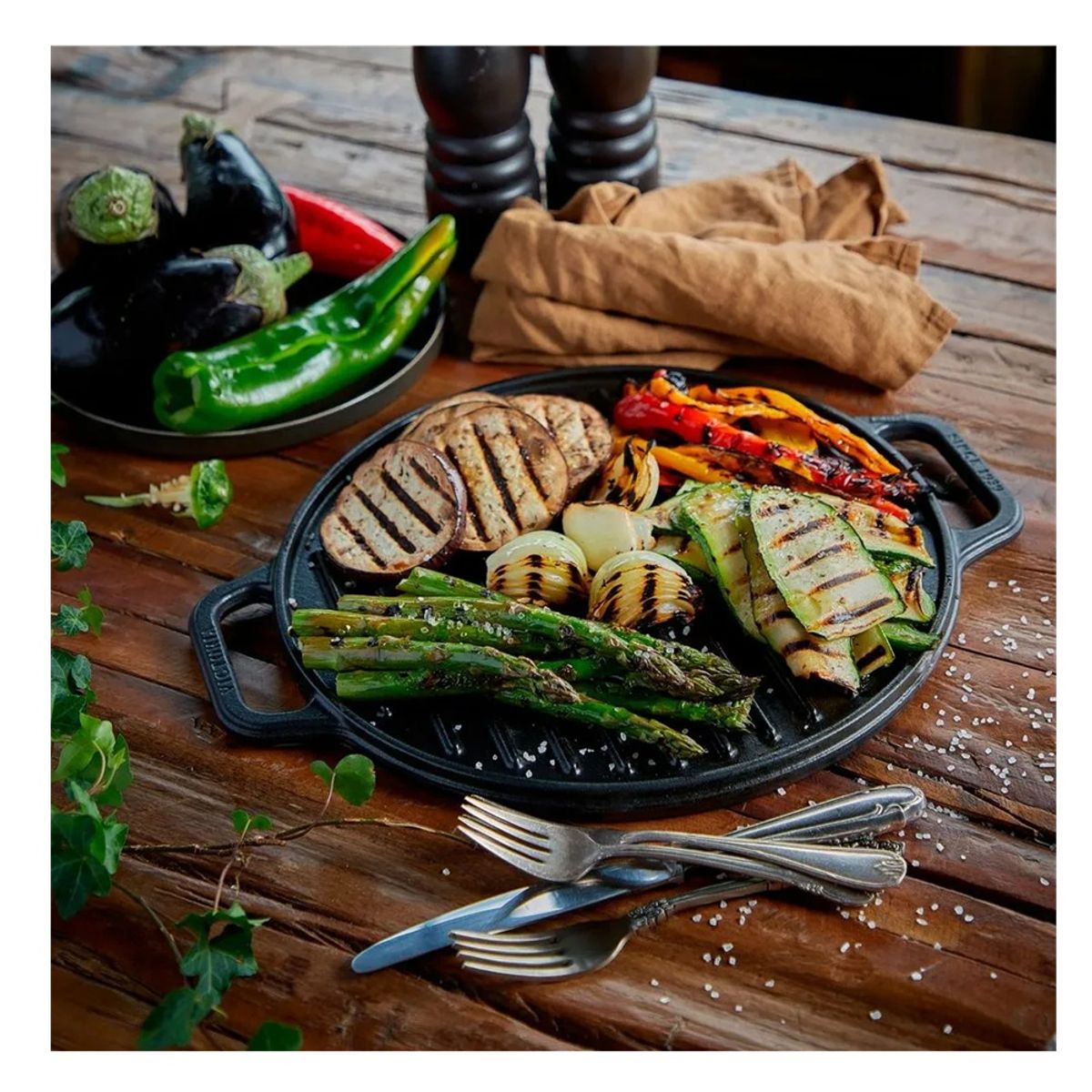 VICTORIA - PLANCHA ASADORA VICTORIA DE HIERRO FUNDIDO REDONDA REVERSIBLE PRECURADA 32 CM