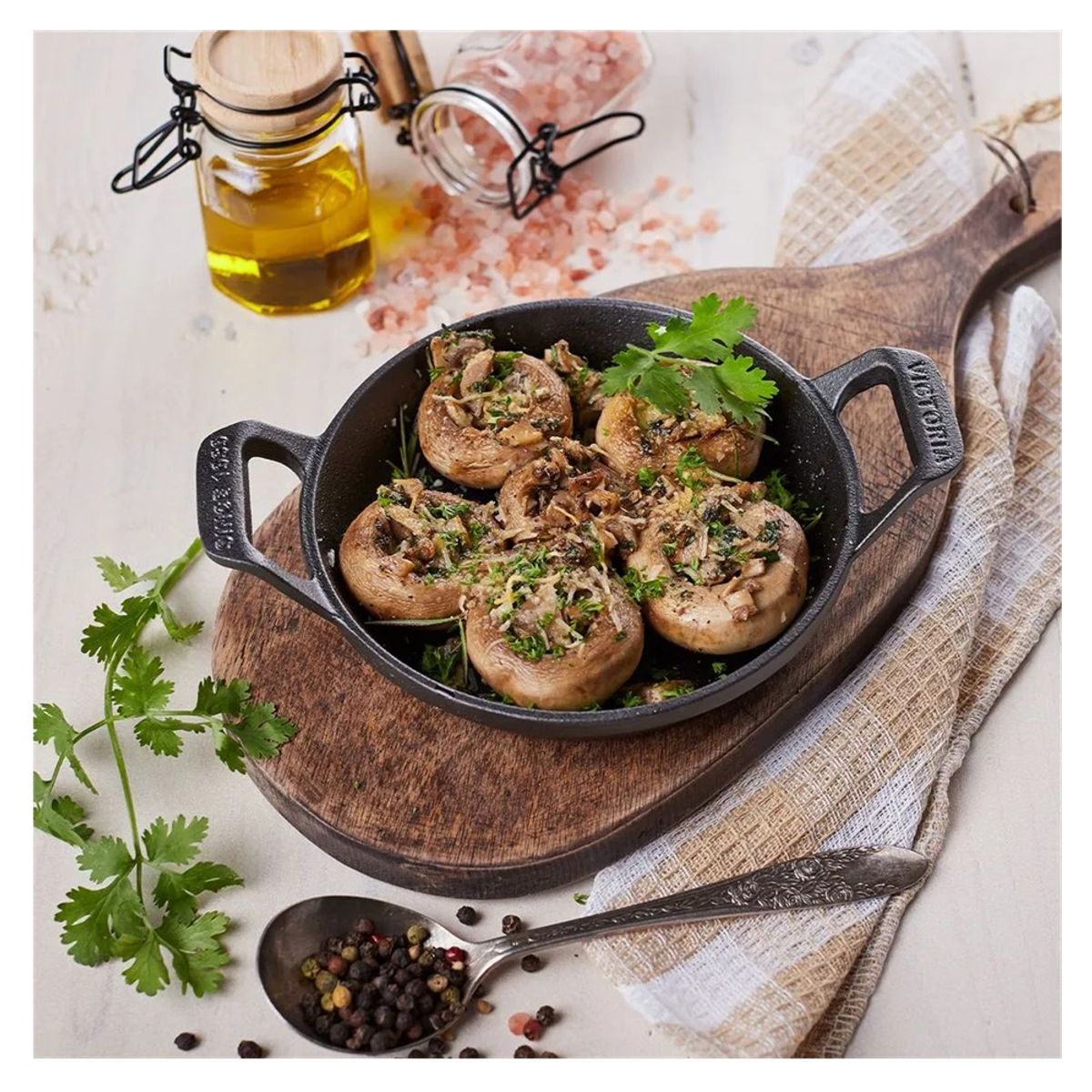 VICTORIA - OLLA CAZUELA VICTORIA DE HIERRO FUNDIDO 14 CM PRECURADA