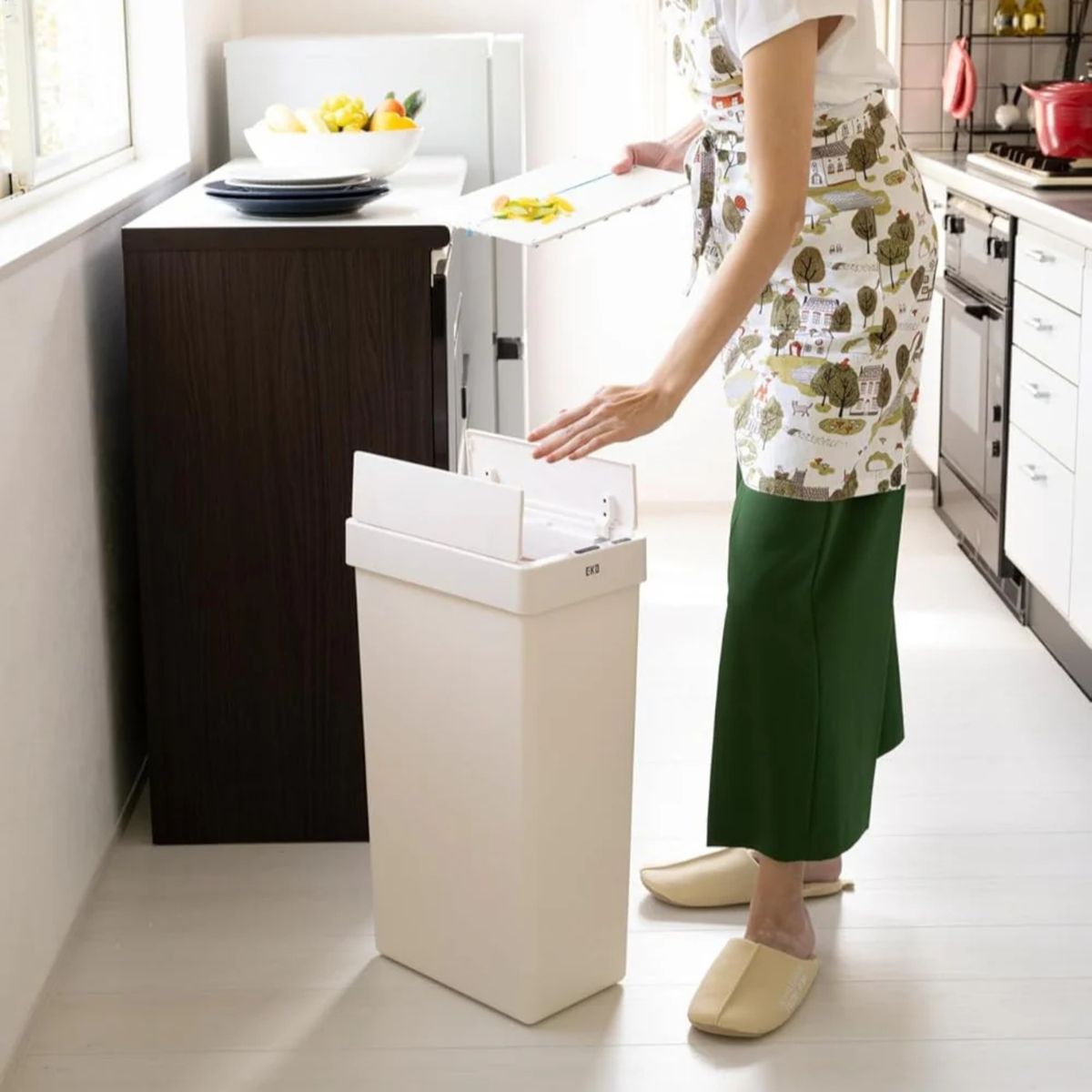 EKO - Basurero sensor tapa Alas X-Wing 30L