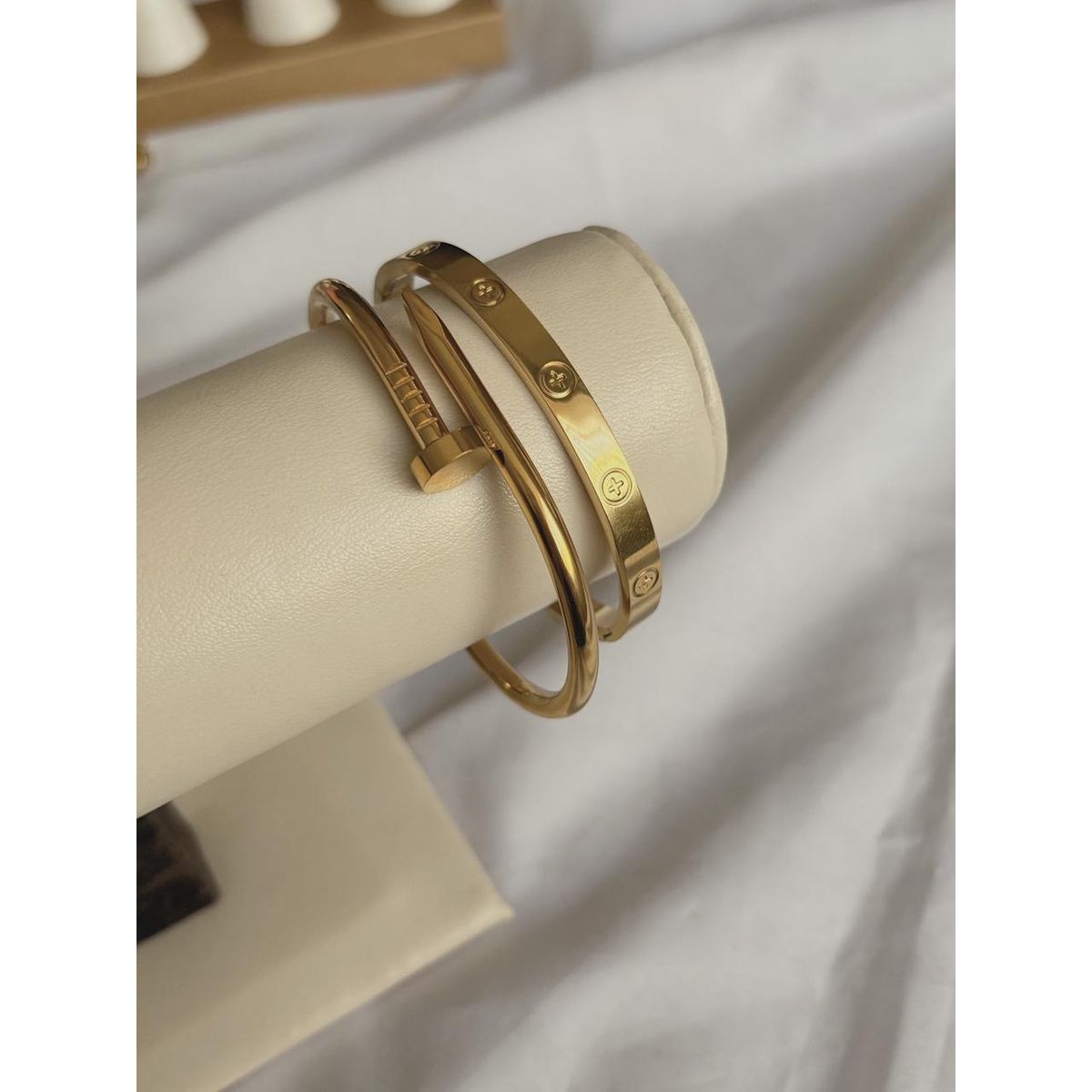 GENERICO - Brazalete Duo Cruz y Clavo