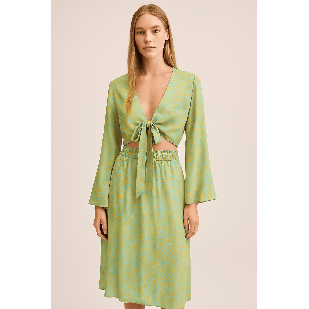 AMA OUTFITTERS - SET BLUZON Y FALDA HINDU