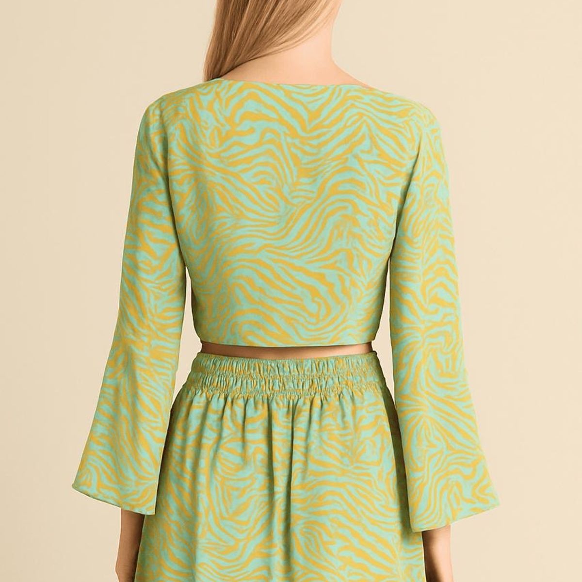 AMA OUTFITTERS - SET BLUZON Y FALDA HINDU