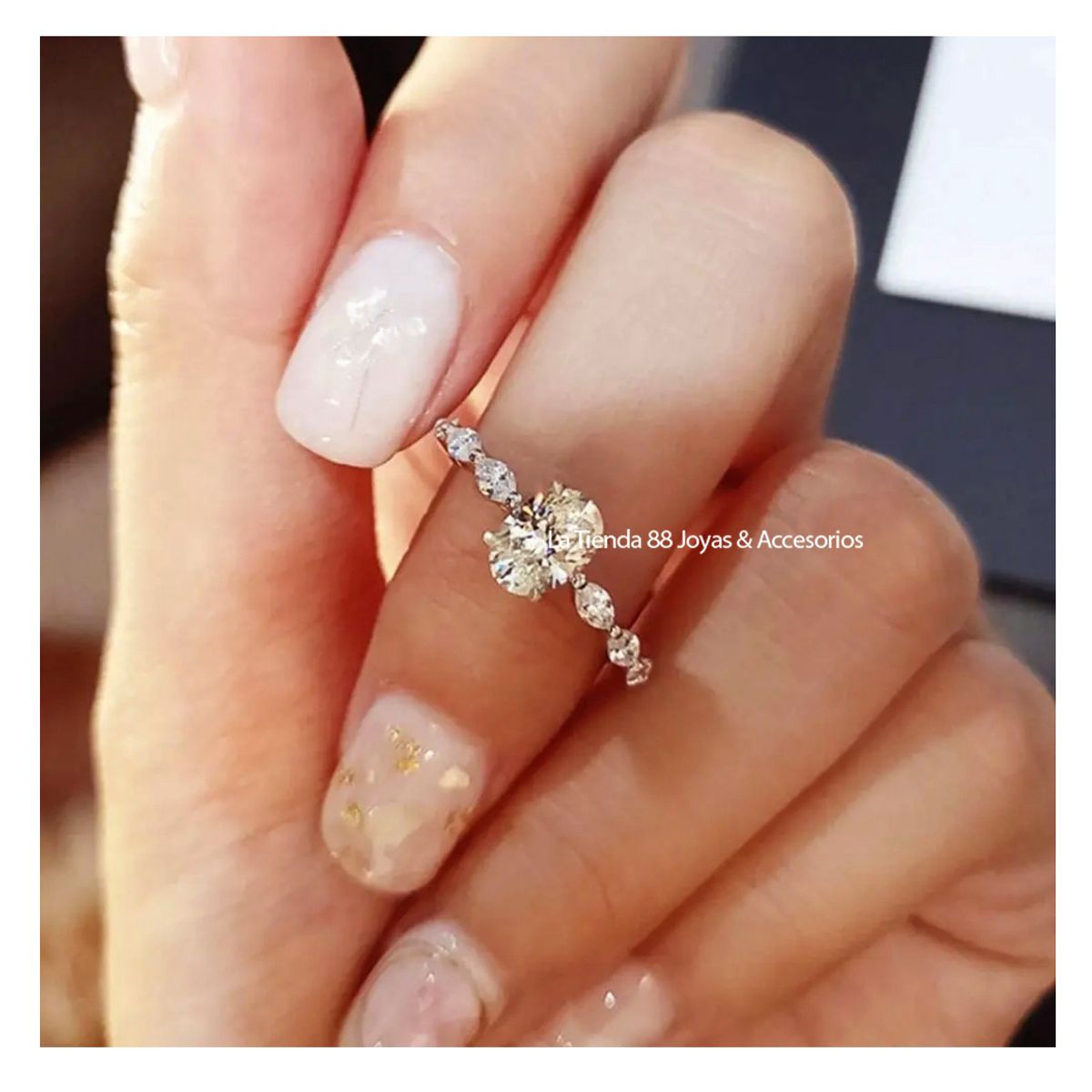 LA TIENDA 88 JOYAS Y ACCESORIOS - La Tienda 88 - Anillo De Compromiso Mujer Bañado Oro 18k - Blanco