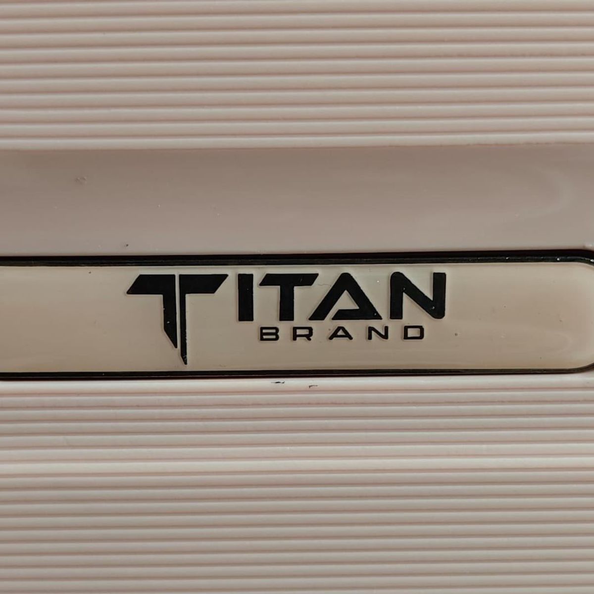 TITAN - MALETA TITAN ORIGINAL GRANDE 23KG
