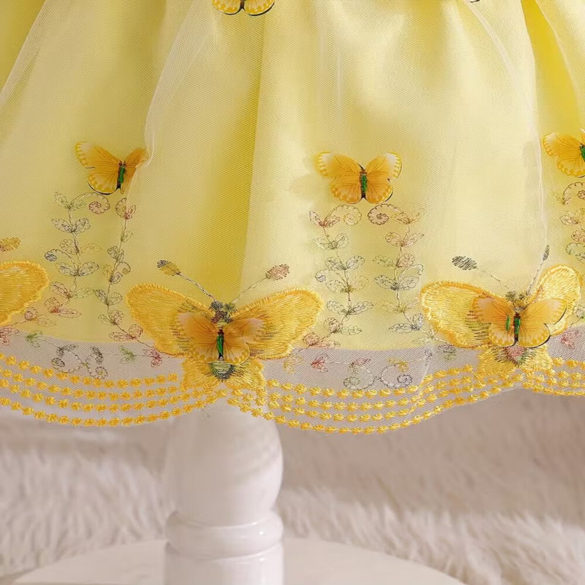 GENERICO - VESTIDO DE NIÑA  DE TEMATICA DE MARIPOSAS