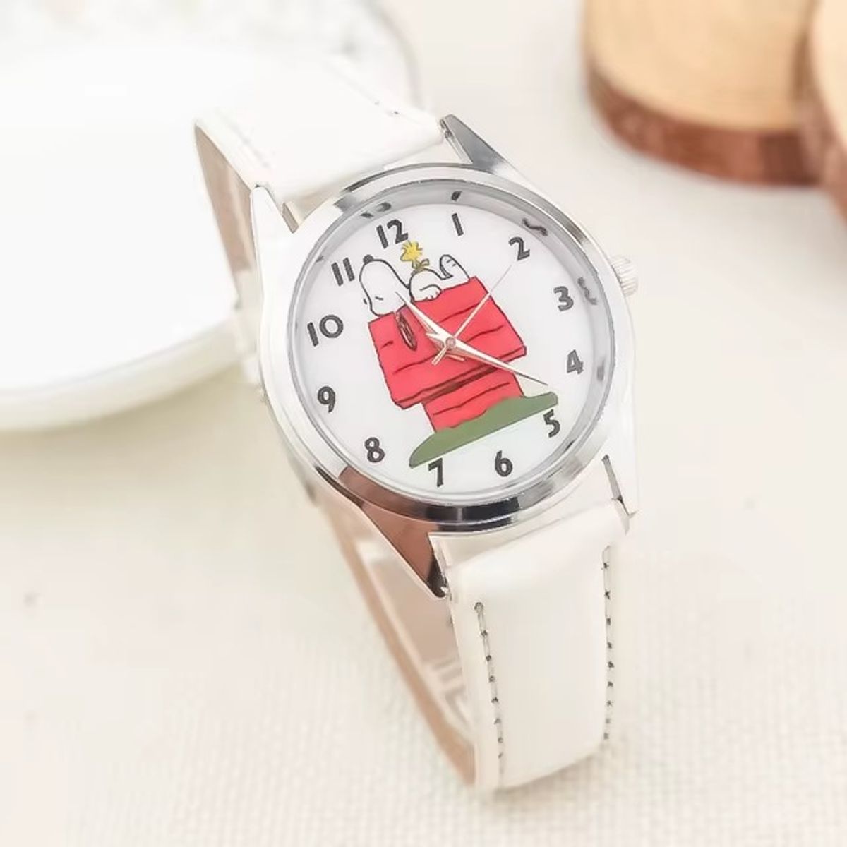 GENERICO - Reloj snopy color blanco de Cuerina