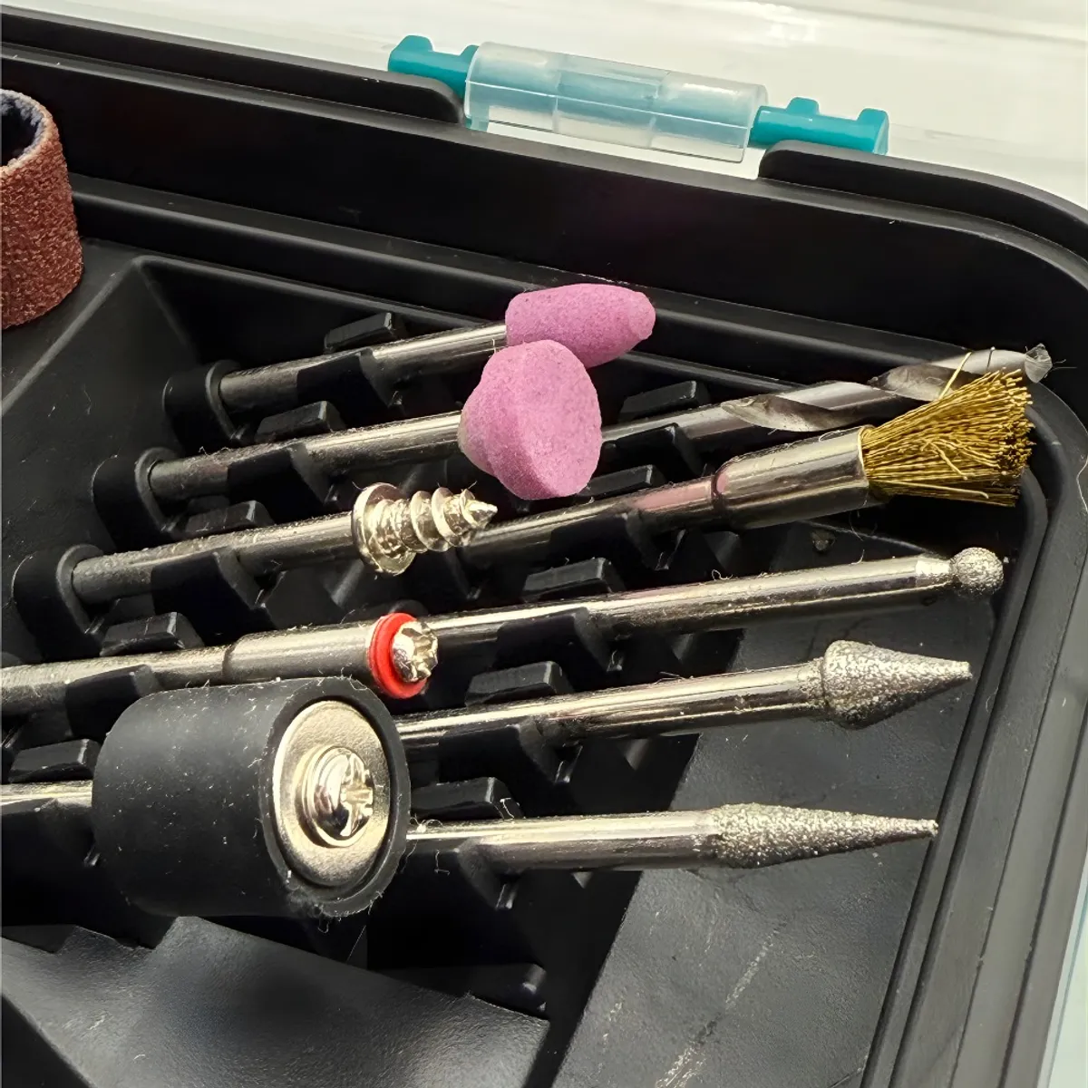 OEM - Herramienta Multipropósito 3.7v Inalámbrico 20 Pz Recargable