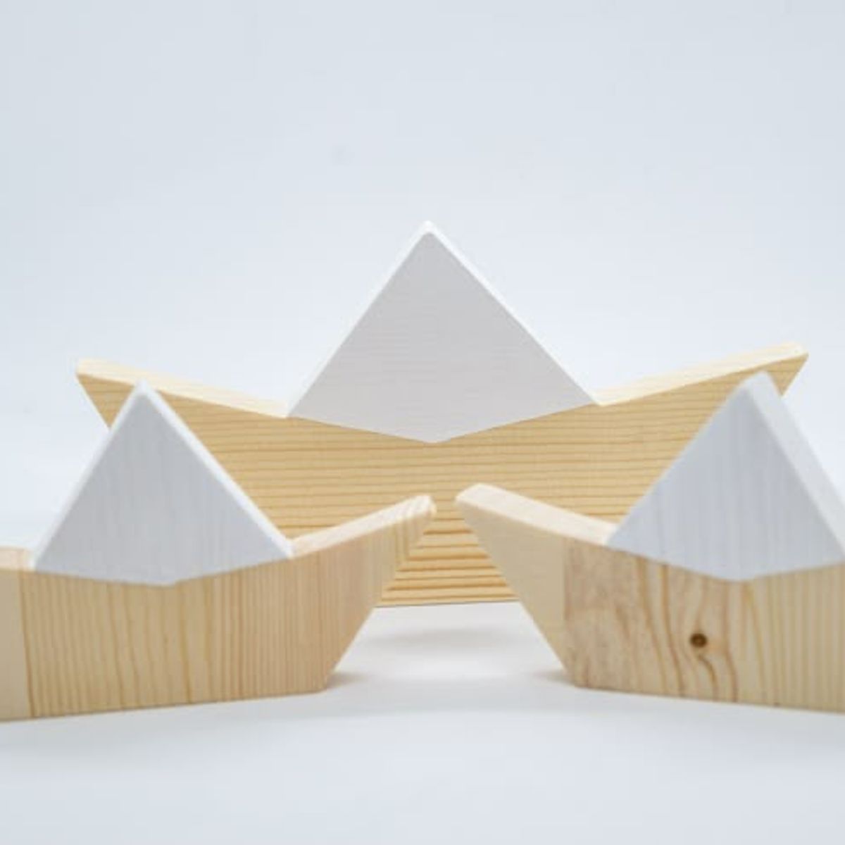 BOSQUE INVERNAL DECORACION ECO ALTERNATIVA - Trío barcos de papel en madera