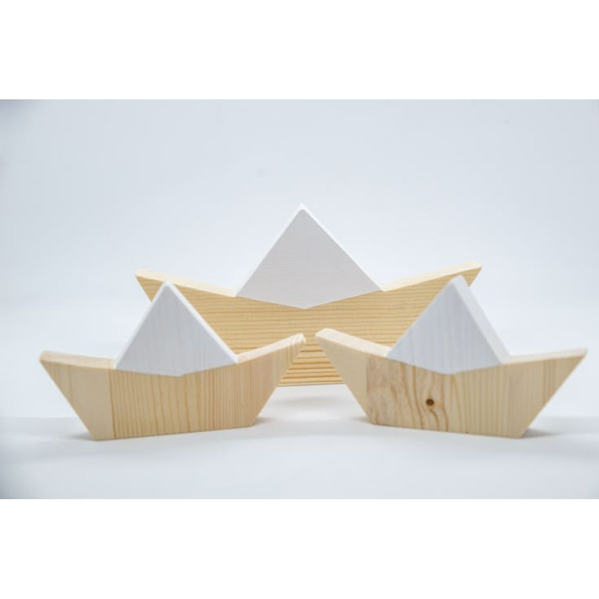 BOSQUE INVERNAL DECORACION ECO ALTERNATIVA - Trío barcos de papel en madera