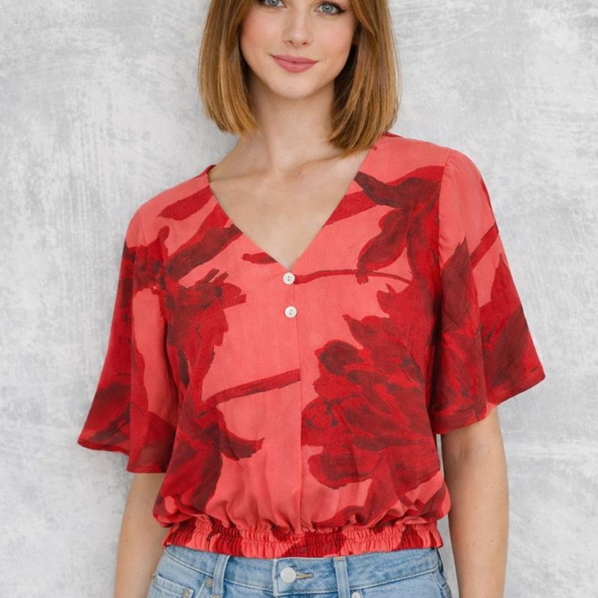 MARWAL - Blusa Celin   By  Marwal  , color Rojo , Manga Acampanada , Cintura elasticada , cuello  en  V.